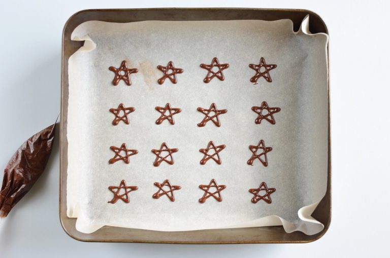 Step 9 - Christmas Tree Meringue Cookies