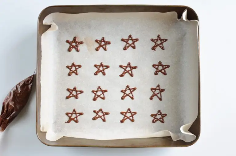 Step 9 - Christmas Tree Meringue Cookies