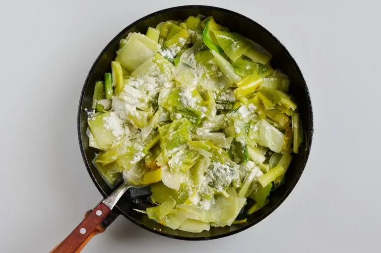 Step 3 - Creamed Leek Tart