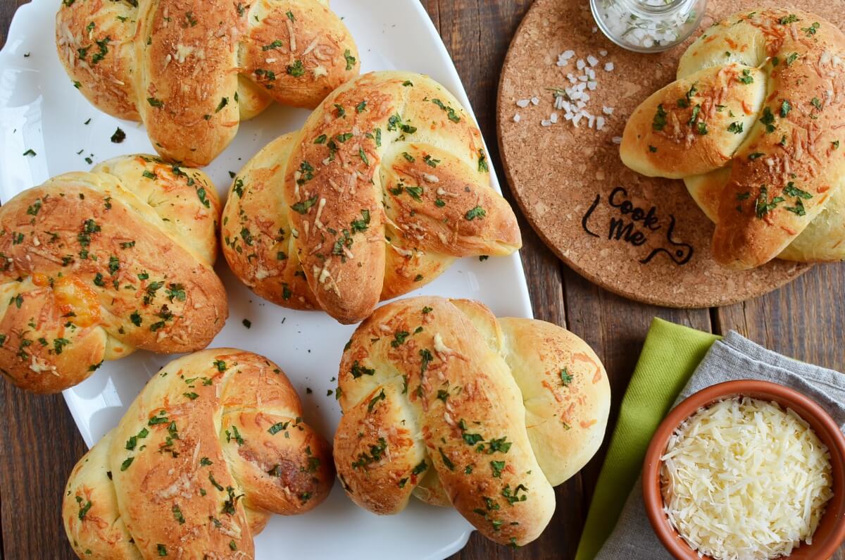 Garlic Parmesan Pretzels