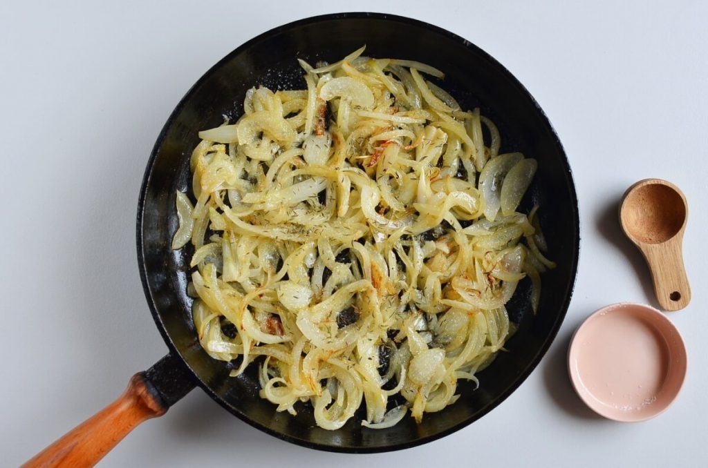 Gruyere, Mushroom & Caramelized Onion Bites recipe - step 3