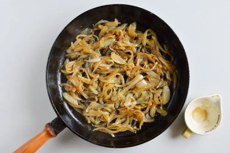 Step 4 - Gruyere, Mushroom & Caramelized Onion Bites