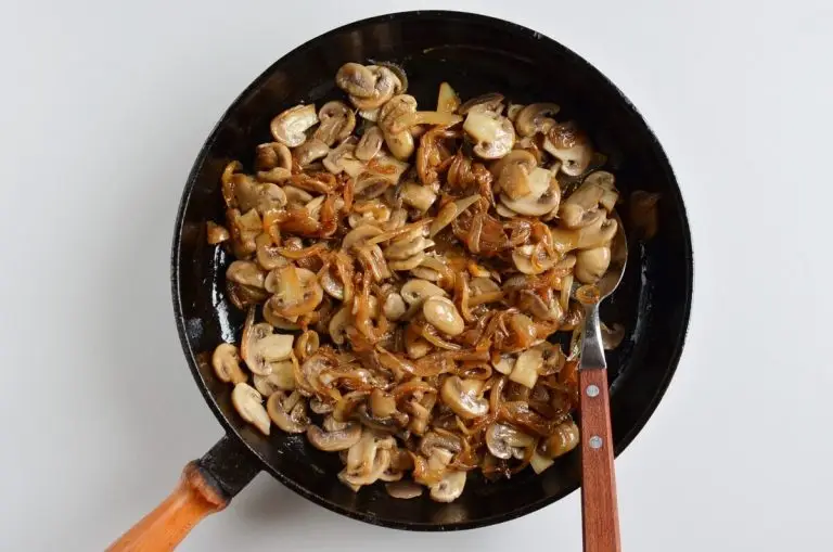 Step 5 - Gruyere, Mushroom & Caramelized Onion Bites