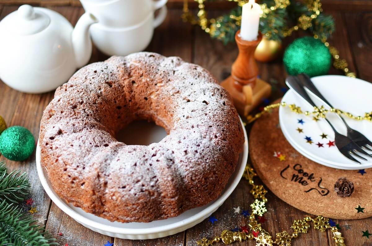 Holiday Apple Spiced Bundt Cake Recipe-How To Make Holiday Apple Spiced Bundt Cake-Delicious Holiday Apple Spiced Bundt Cake