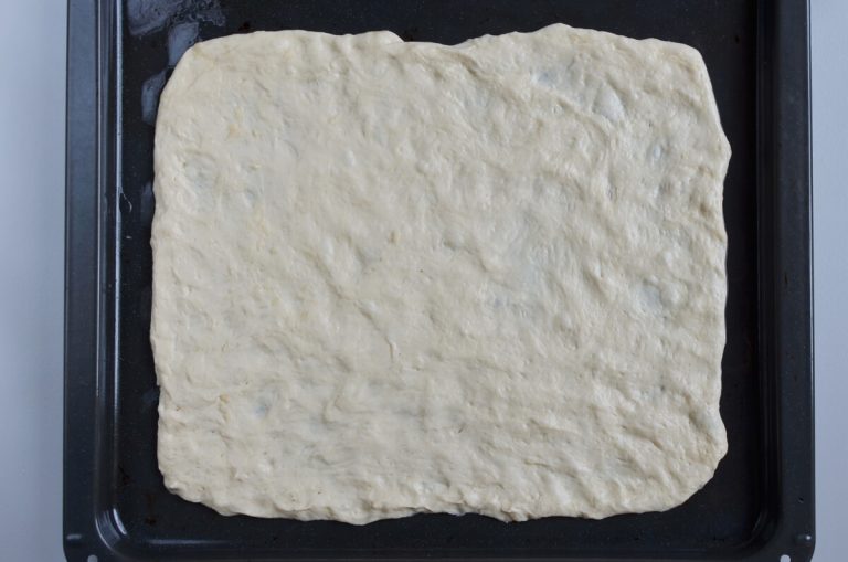 Step 5 - Leek, Green Olive and Sultana Pissaladière