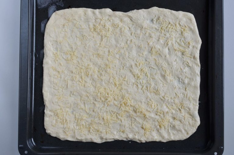 Step 6 - Leek, Green Olive and Sultana Pissaladière
