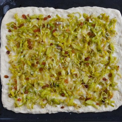 Leek, Green Olive and Sultana Pissaladière recipe - step 6