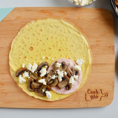 Mushroom Ham and Goat’s Cheese Pancakes recipe - step 7
