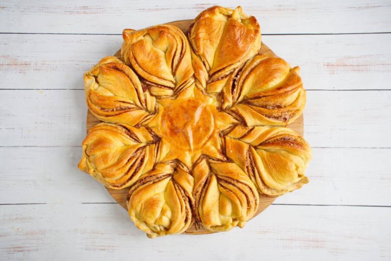 Step 14 - New Year’s Star Bread