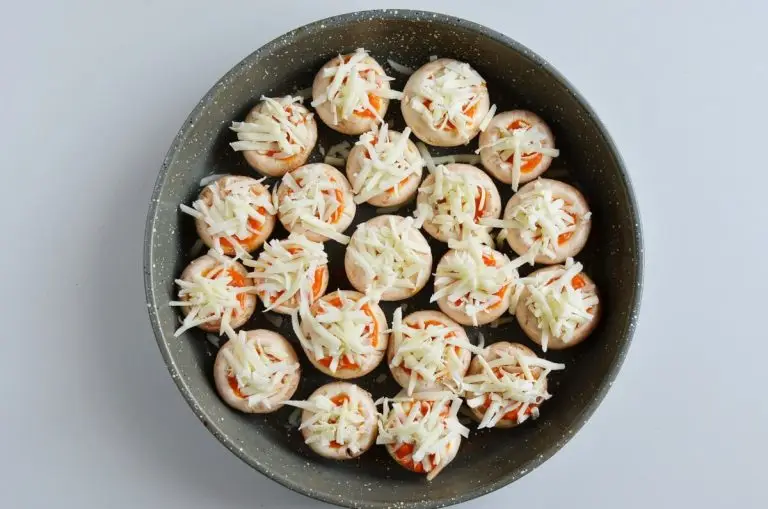 Step 3 - Pizza-Stuffed Mushrooms