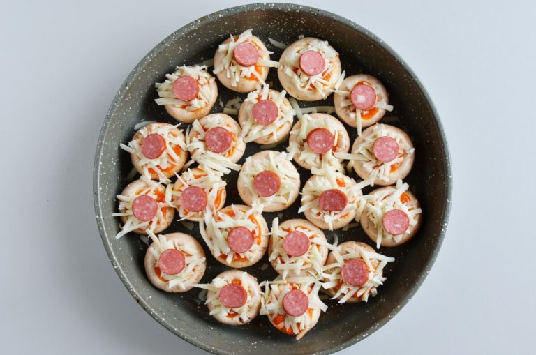 Step 4 - Pizza-Stuffed Mushrooms