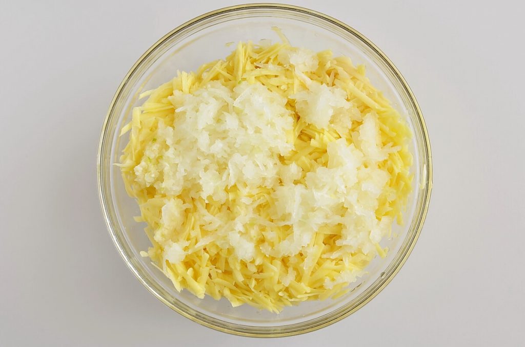 Potato Latkes with Caramelized Onion Sour Cream recipe - step 4