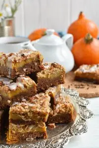 Pumpkin Streusel Bars