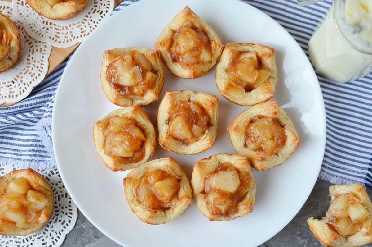 Apple Pie Cups with Puff Pastry Recipe - Cook.me Recipes