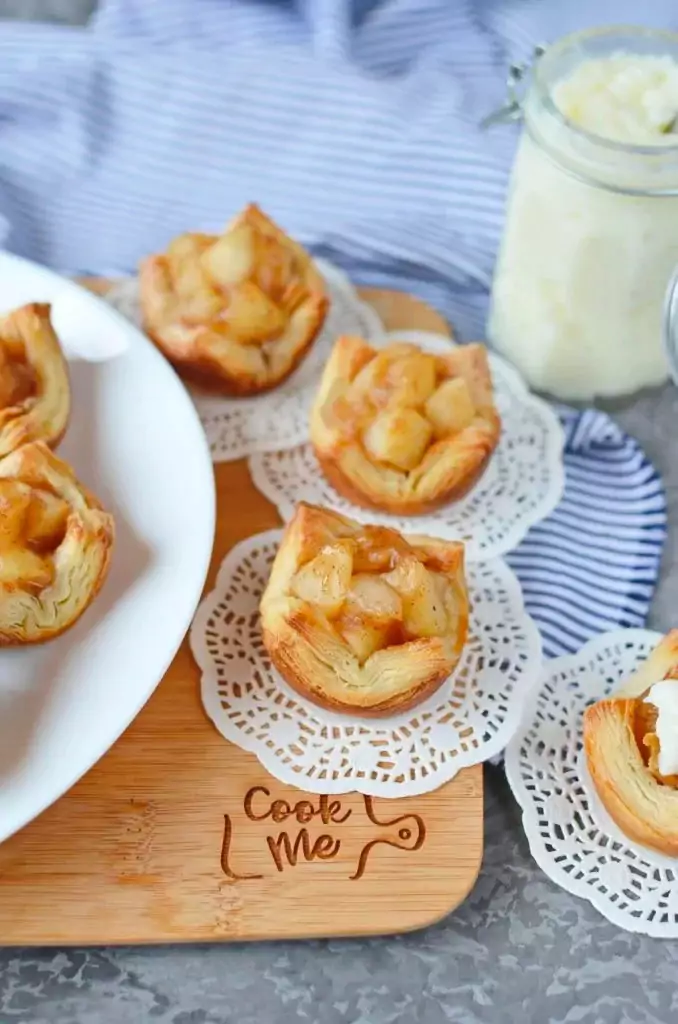 Apple Pie Puff Pastry Cups