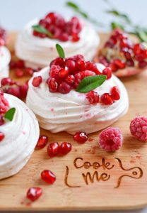 Vegan Aquafaba Pavlova