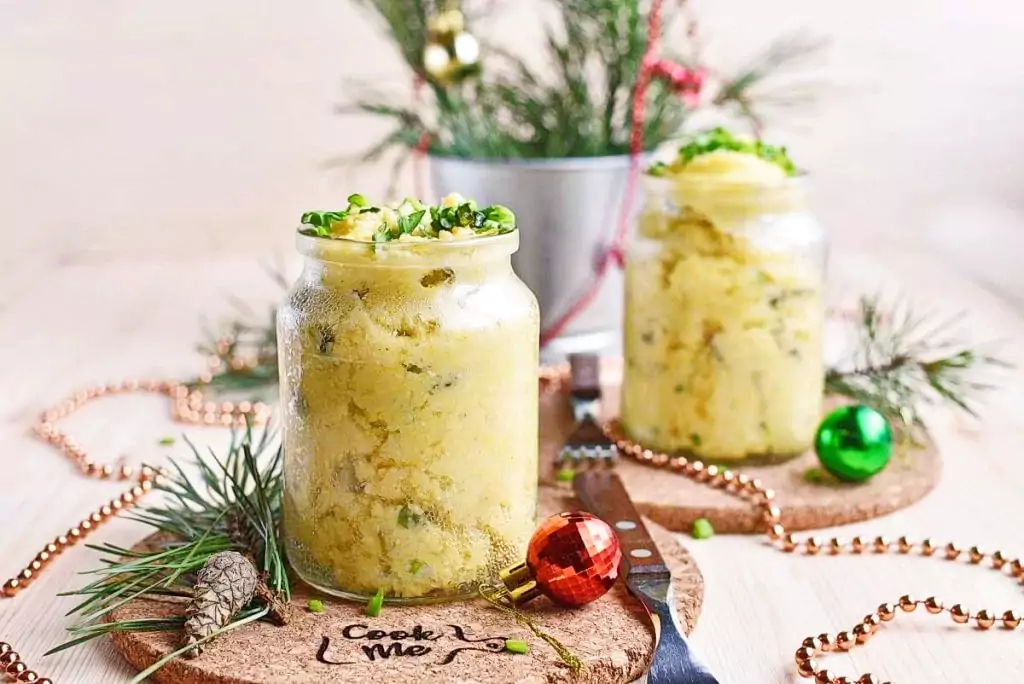 Buttermilk and Hatch Chili Grits