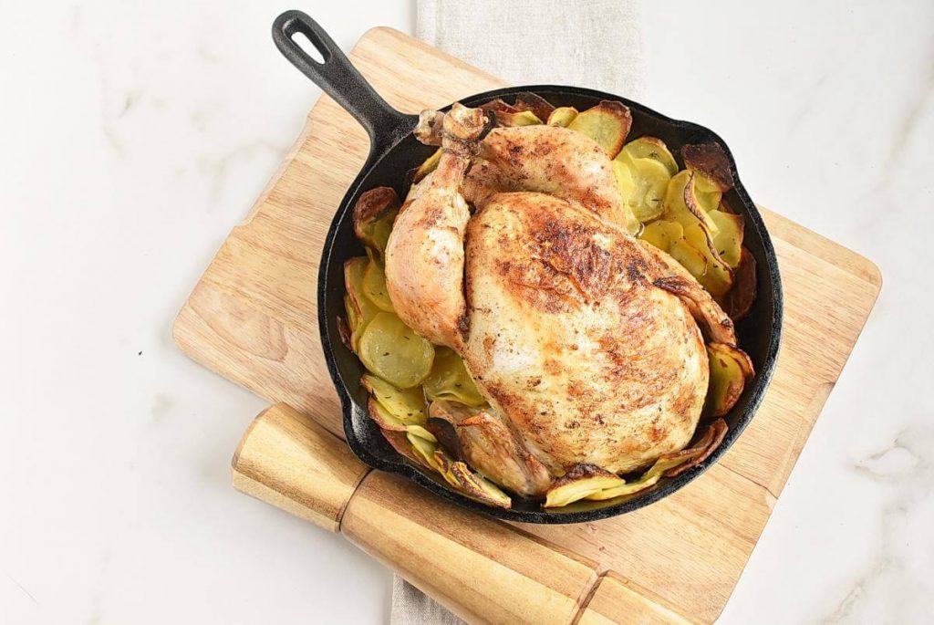 Cast-Iron Roast Chicken with Crispy Potatoes recipe - step 8