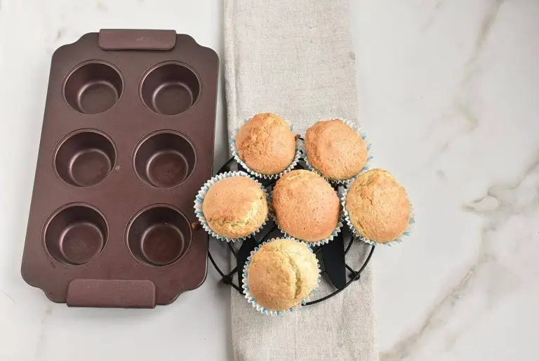 Step 5 - Easy Champagne Cupcakes