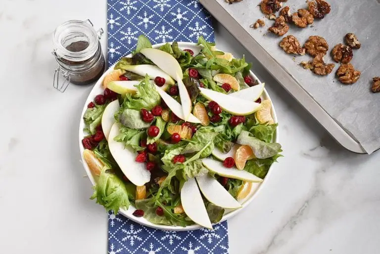 Step 3 - Easy Christmas Salad with Candied Walnuts