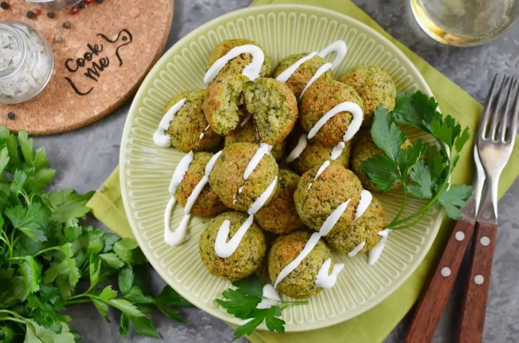 Healthy & Delicious Baked Falafel