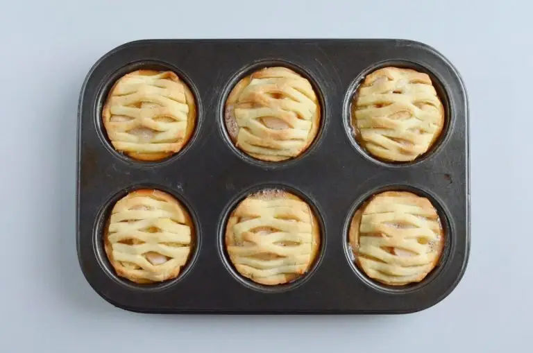 Step 8 - Mini Apple Pies