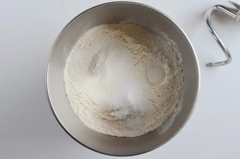 Step 1 - Mozzarella Pesto Naan (no-yeast)