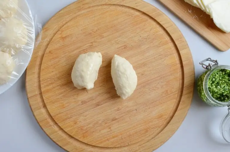 Step 5 - Mozzarella Pesto Naan (no-yeast)