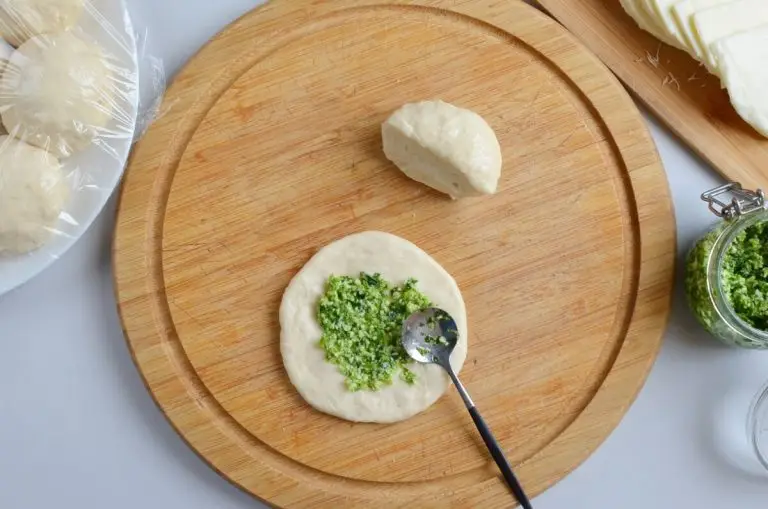 Step 6 - Mozzarella Pesto Naan (no-yeast)