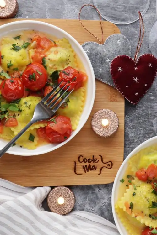 Pasta with Burst Tomatoes and Mascarpone