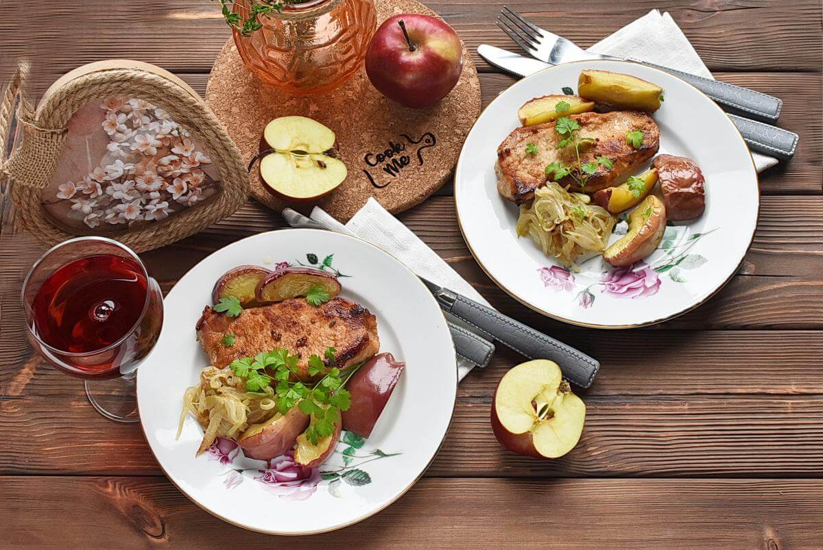 Pork Chops with Sautéed Apples and Caramelized Onions