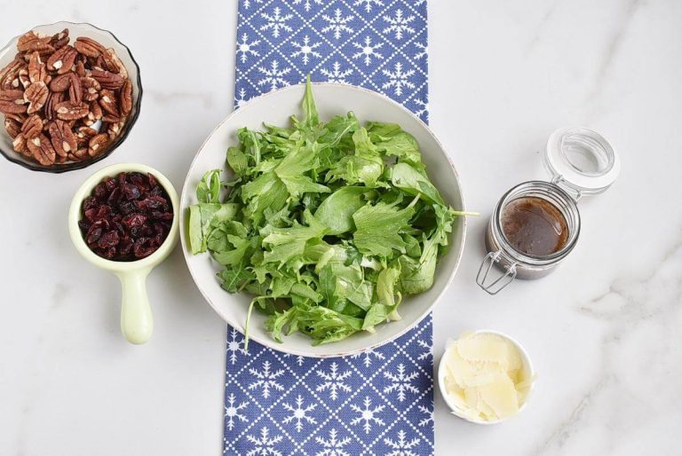 Step 1 - Quick Christmas Salad
