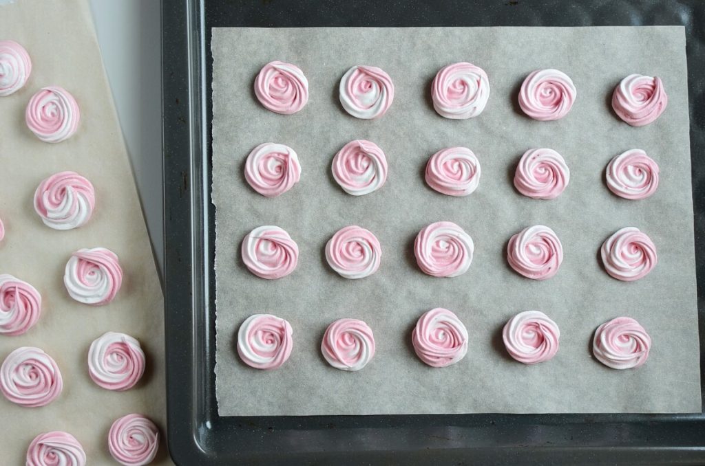 Rose Meringue Cookies recipe - step 9