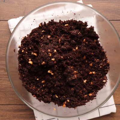 Chocolate Hazelnut Cake Balls recipe - step 2