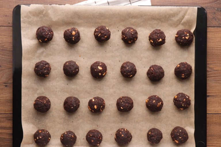 Step 3 - Chocolate Hazelnut Cake Balls