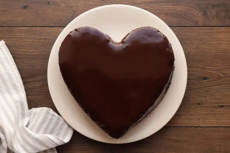 Step 17 - Chocolate Heart Cake