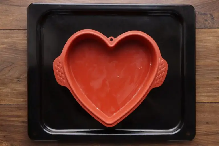Step 1 - Chocolate Heart Cake