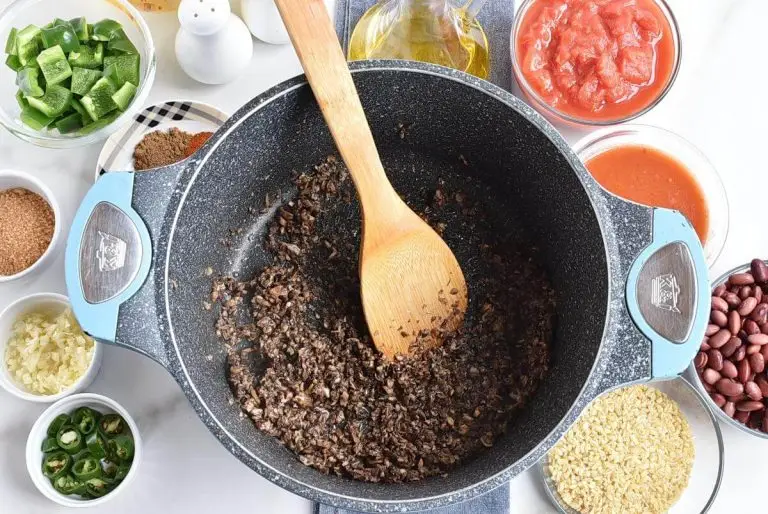 Step 1 - Easy Vegetarian Mushroom Chili