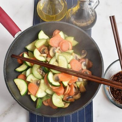Easy Zucchini Stir Fry recipe - step 3