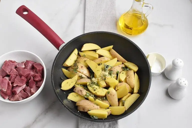 Step 2 - Garlic Butter Herb Steak Bites with Potatoes