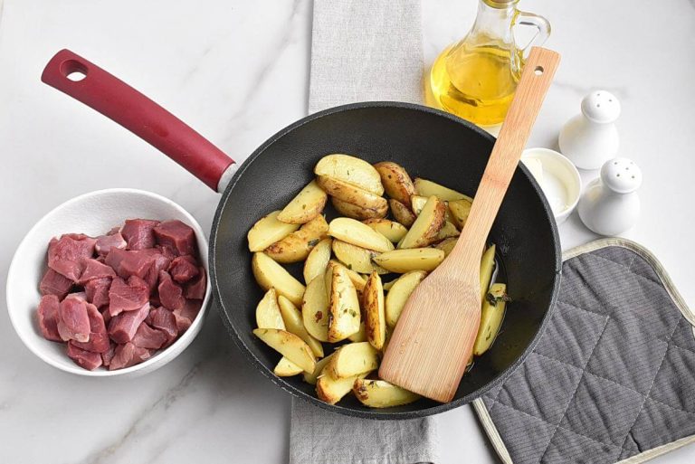 Step 2 - Garlic Butter Herb Steak Bites with Potatoes