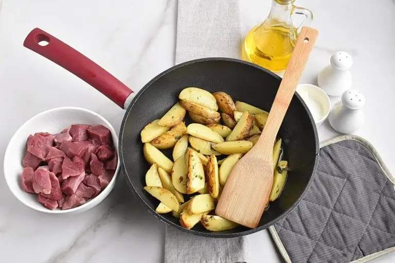 Step 2 - Garlic Butter Herb Steak Bites with Potatoes