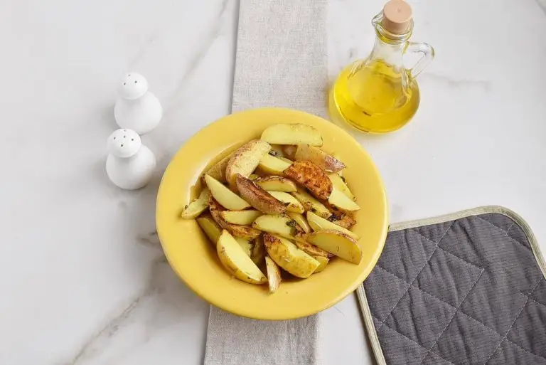 Step 3 - Garlic Butter Herb Steak Bites with Potatoes
