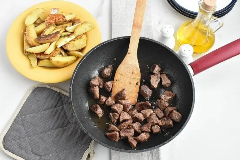 Step 4 - Garlic Butter Herb Steak Bites with Potatoes