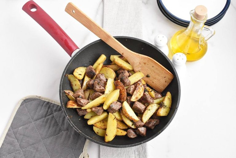 Step 5 - Garlic Butter Herb Steak Bites with Potatoes