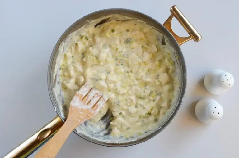 Step 4 - Mini Creamy and Cheesy Chicken Pies