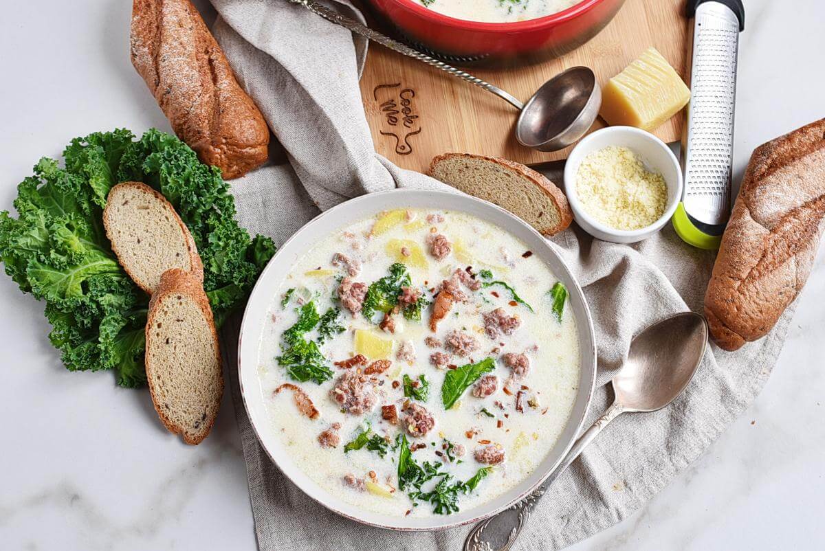 One Pot Olive Garden Zuppa Toscana Soup