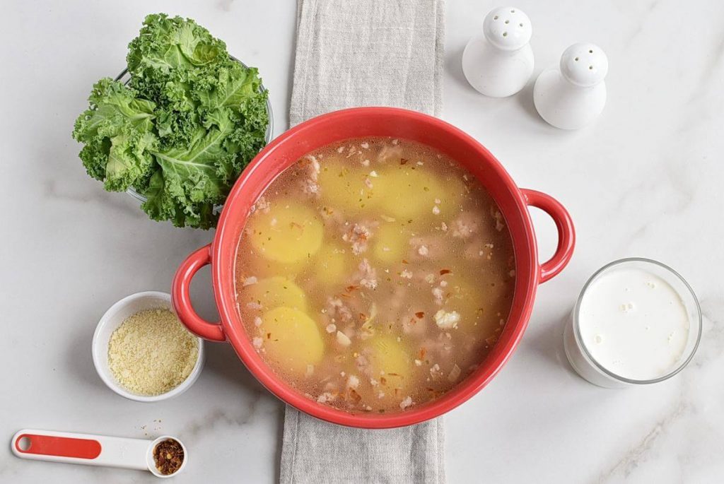 One Pot Olive Garden Zuppa Toscana Soup recipe - step 4