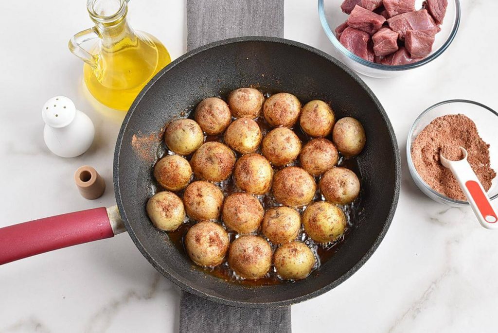 One Skillet Smoky Steak and Potatoes recipe - step 2