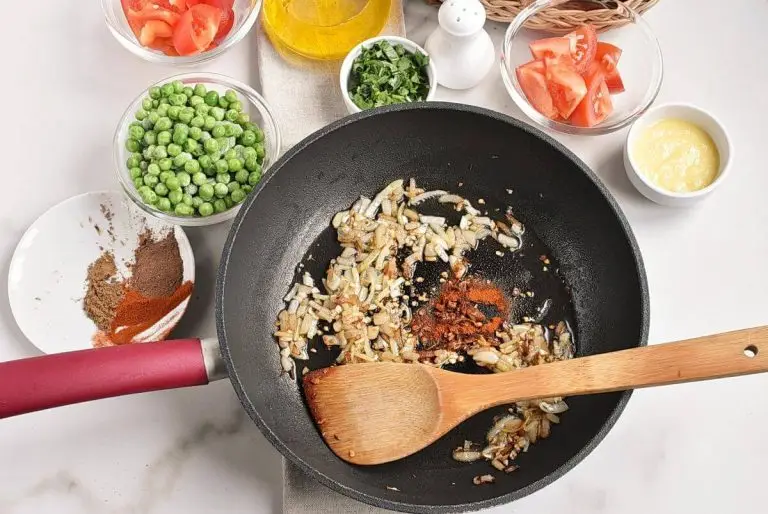 Step 4 - Pav Bhaji – Indian curry